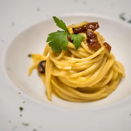 酒店 Hampton By Hilton Locarno 4*