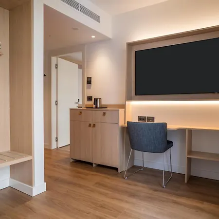 Szálloda Hampton By Hilton Locarno 4*
