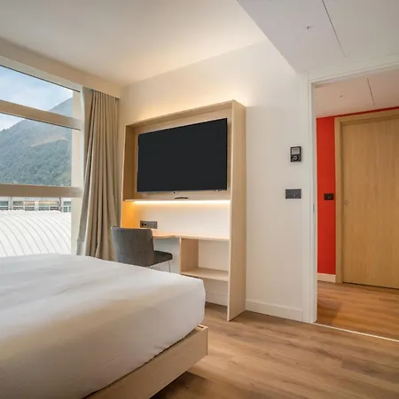 Szálloda Hampton By Hilton Locarno 4*